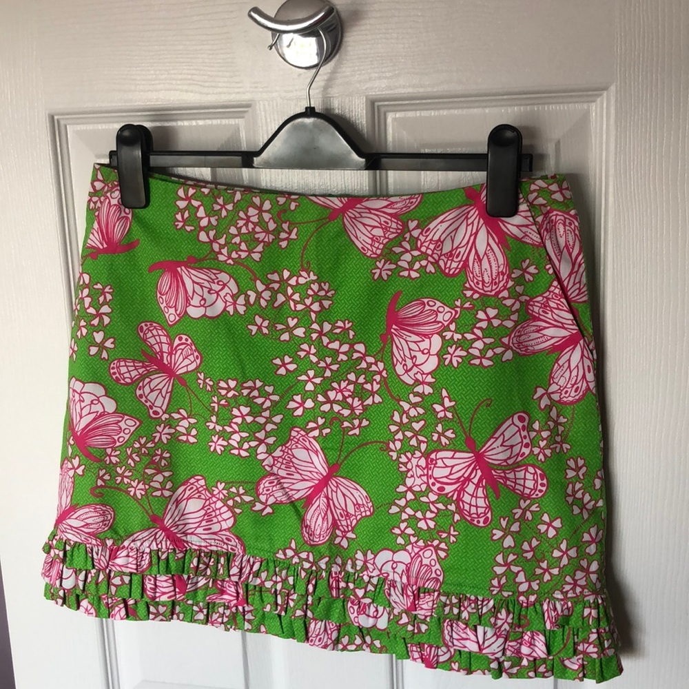 Lilly Pulitzer pink + green butterfly skirt! Sz 8